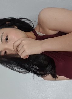 Riana - masseuse in Abu Dhabi Photo 3 of 5