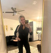 Riana - escort in Kandy