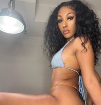Rianna - escort in Kuwait