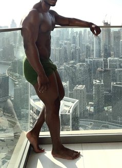 Ric - Male escort in Dubai Photo 2 of 5