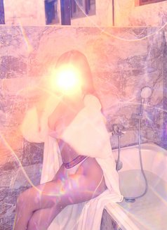 Manila - escort in Dubai Photo 3 of 7