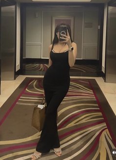 Manila - escort in Dubai Photo 4 of 7