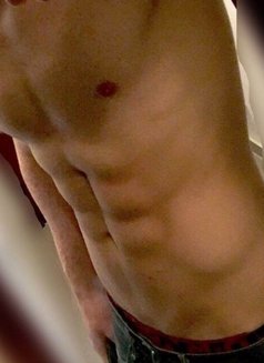 Ricardo Xxl - Male escort in Lisbon Photo 1 of 5