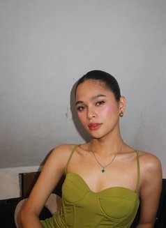 Ricavergara - Male escort in Manila Photo 2 of 5