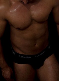 Riccardo - masseur in Dubai Photo 1 of 3