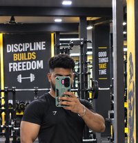 Rich 17 - Acompañantes masculino in Chennai