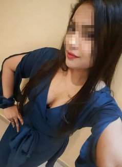 Richa Available for Real Meets - escort in Kolkata Photo 1 of 3