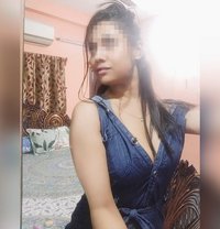 Richa Available for Real Meets - puta in Kolkata