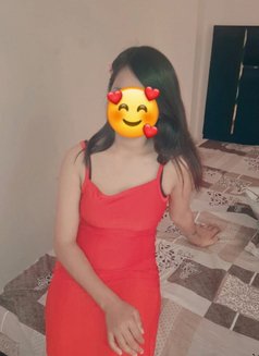 Richa, Delhi(janakpuri) College Girl - escort in New Delhi Photo 5 of 6