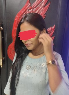 Richa Independent cutie - puta in New Delhi Photo 3 of 4