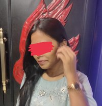 Richa Independent cutie - puta in New Delhi
