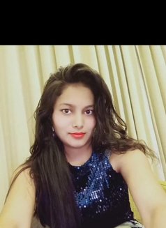 Richa - escort in Chennai Photo 2 of 5