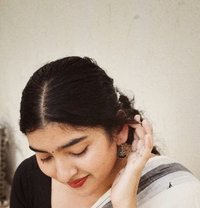 Richa - escort in Kochi