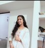 Richa - puta in Mumbai Photo 1 of 2