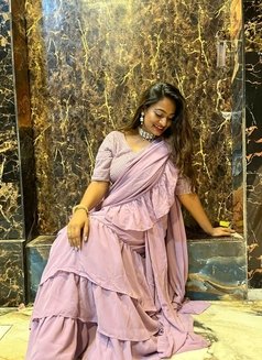 Richa Busty Boobs Cam & Real - puta in New Delhi Photo 4 of 6