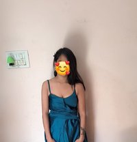 Richa, West Delhi Independent Single Girl - puta in New Delhi Photo 1 of 9