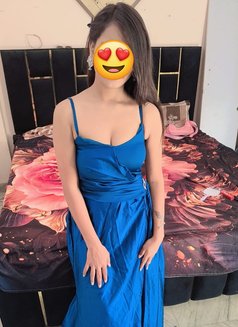 Richa,West Delhi Independent Single Girl - escort in New Delhi Photo 3 of 9