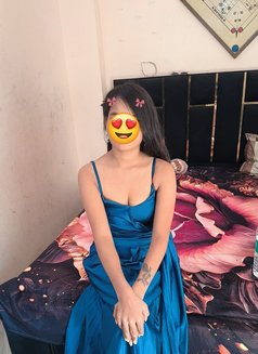 Richa,West Delhi Independent Single Girl - escort in New Delhi Photo 6 of 9