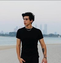 Richard - Male adult performer in Dubai