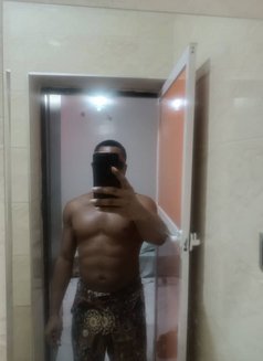 Richard - Male escort in Lagos, Nigeria Photo 3 of 3