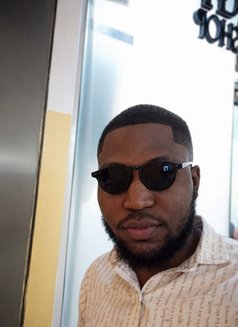 Richard - Male escort in Lagos, Nigeria Photo 2 of 3