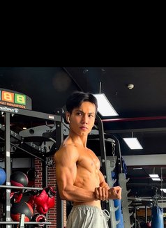 Richard - Male escort in Ho Chi Minh City Photo 5 of 7