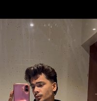 Richi - Male escort in Mumbai