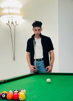 Don-Cardoo - Male escort in Dubai Photo 1 of 6