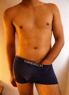 Rick - Male escort in Bangalore Photo 3 of 5