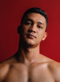 Ricko Pratama - Male escort in Jakarta Photo 2 of 5