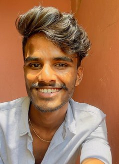 Ricky - Male escort in Bangalore Photo 3 of 4