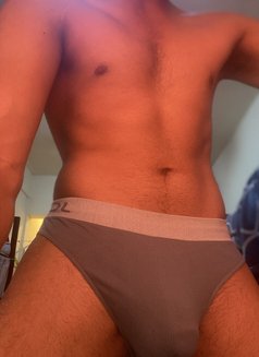 Ricky - Male adult performer in Dubai Photo 2 of 7