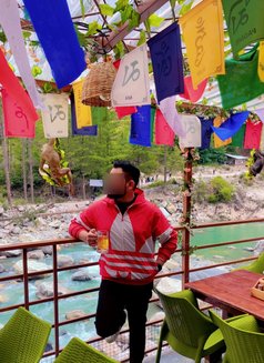 Ricky - Male escort in New Delhi Photo 7 of 9