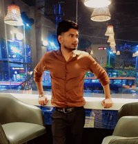 Ricky - masseur in New Delhi