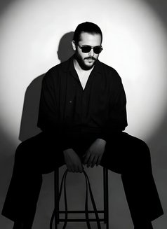 Ricky secret service - Male adult performer in Kolkata Photo 1 of 17