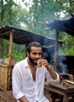 Ricky secret service - Male adult performer in Kolkata Photo 2 of 17