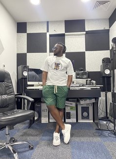 Ricky44 - Male escort in Dubai Photo 3 of 3