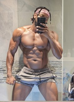 Rico - Male escort in Pattaya Photo 2 of 10