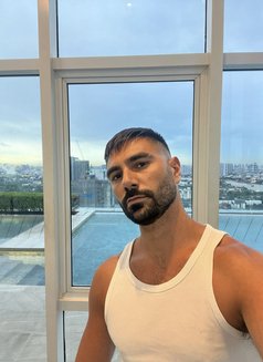 Rico21cm - Male adult performer in Bangkok Photo 7 of 8