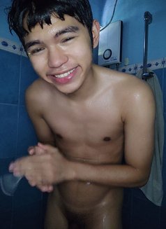 Ricoinshorts - Male escort in Makati City Photo 6 of 8