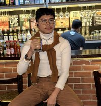 Ricoinshorts - Male escort in Makati City