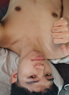 Ricoinshorts - Male escort in Makati City Photo 3 of 8