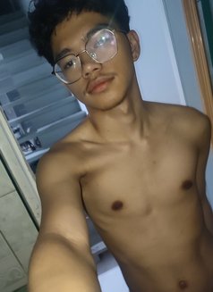 Ricoinshorts - Male escort in Makati City Photo 5 of 8