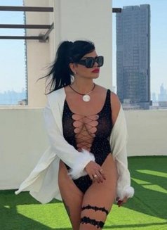 Rida - puta in Dubai Photo 3 of 7