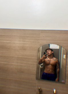 Jay Moreno - Male escort in Manila Photo 3 of 9
