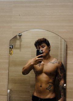 Jay Moreno - Male escort in Manila Photo 5 of 9