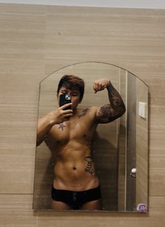 Jay Moreno - Male escort in Manila Photo 6 of 9