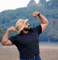 Rider Wani - Acompañantes masculino in Gurgaon