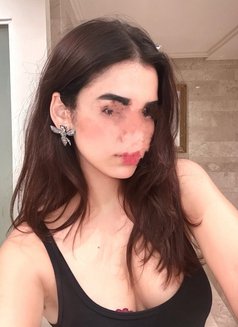 Ridhi - escort in Kolkata Photo 1 of 11