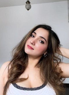 Ridhi - escort in Fujairah Photo 2 of 5